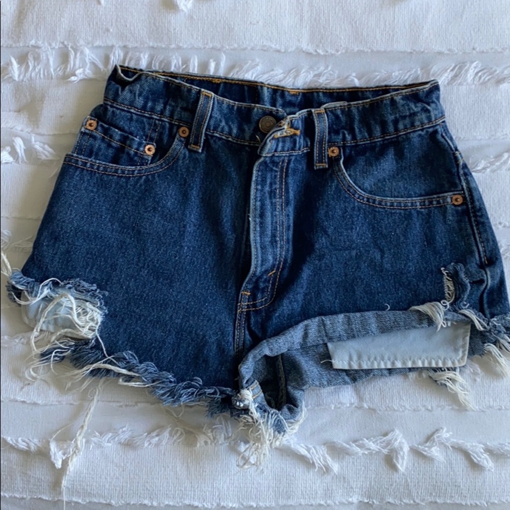 HIGH WAISTED DENIM SHORTS